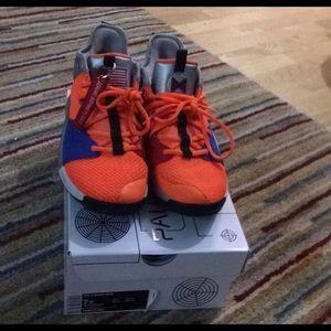 NASA x Nike x Paul George. Shoe. Size 7, fits 7.5.